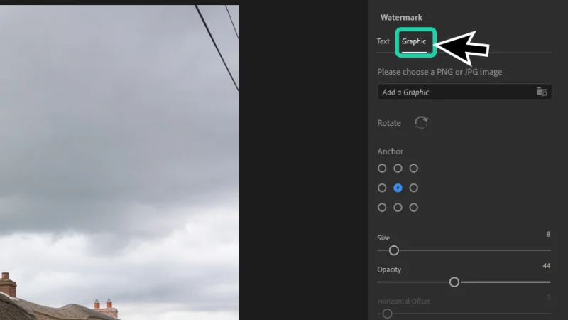 selecting graphic option in the customize watermark panel in lightroom